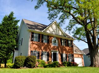 4702 Clifton Park Dr, Jamestown, NC 27282