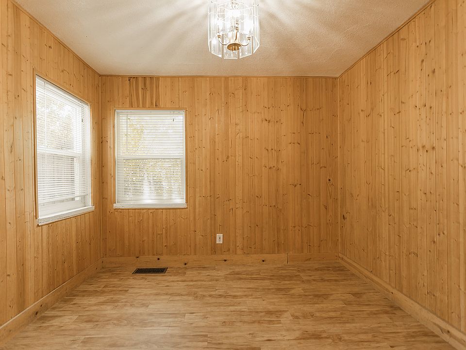 1837 Baseline Dining Area