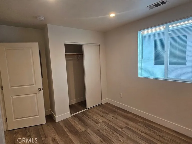 10962 Avalon Blvd — Photo 12