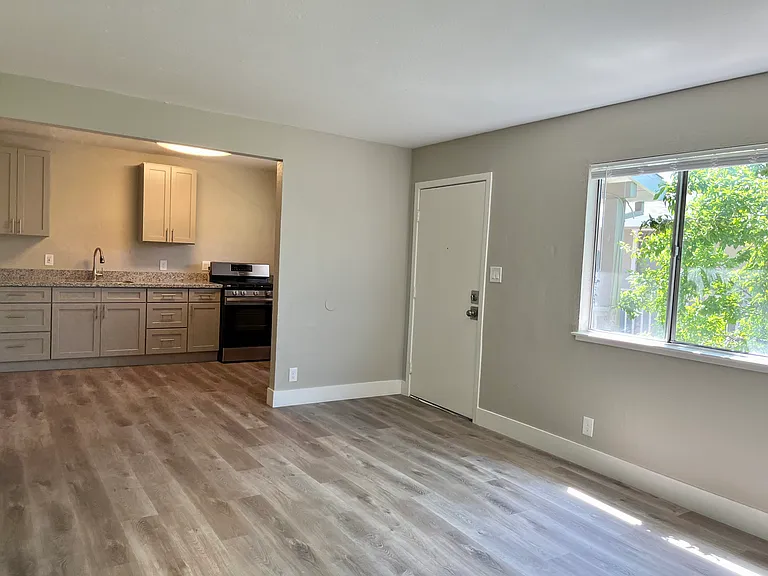 441 Morrison Ave #1 — Photo 7
