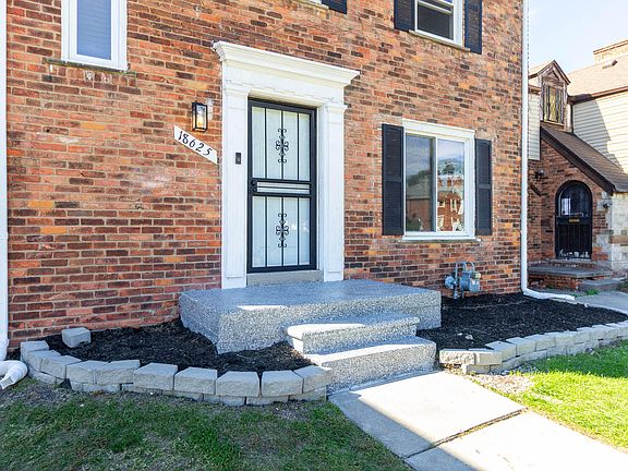 3rd image of 18625 Northlawn St