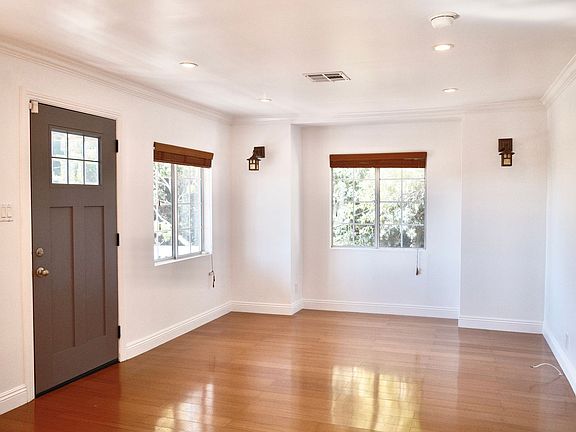 4th image of 1616 N Avenue 56