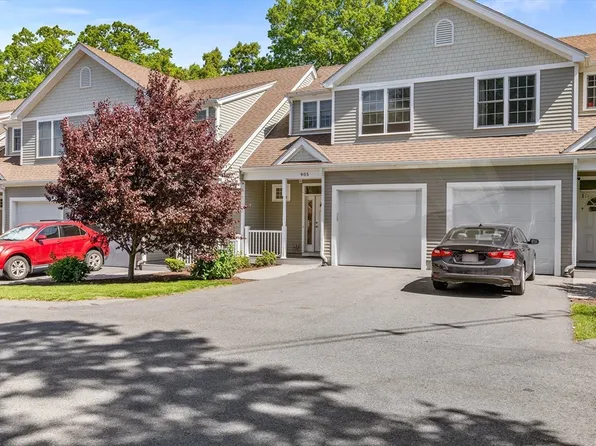 70 Endicott St APT 905, Norwood, MA 02062