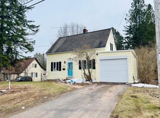 5233 Sunset Rd, Ironwood, MI 49938