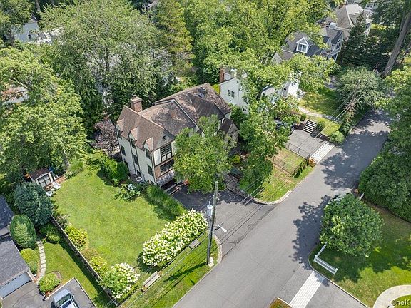 3rd image of 30 Lindbergh Avenue