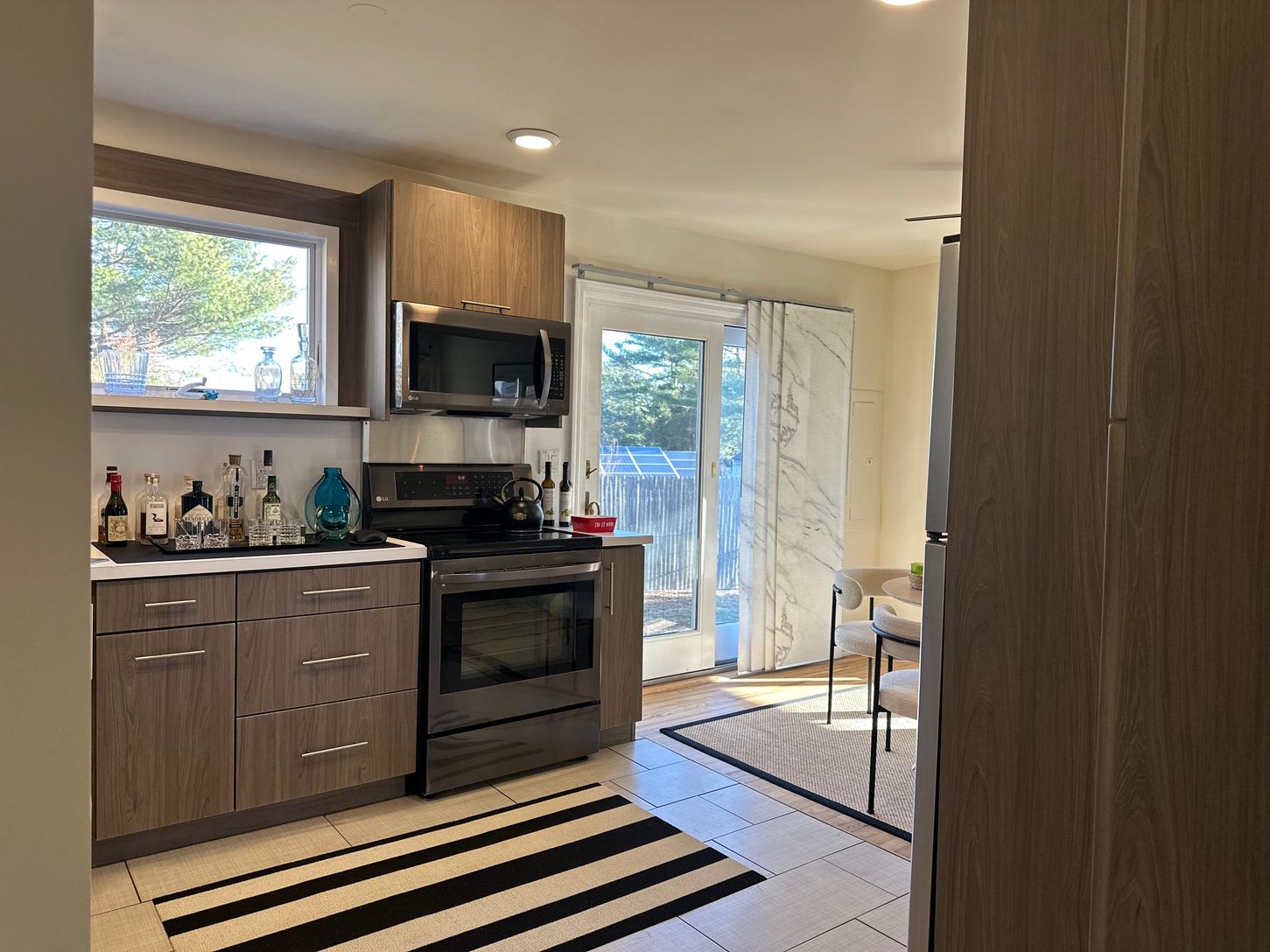  Kitchen large windows, new cabinets, stainless appliances