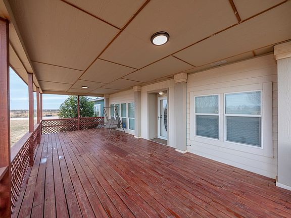 3rd image of 16174 Horseshoe Dr