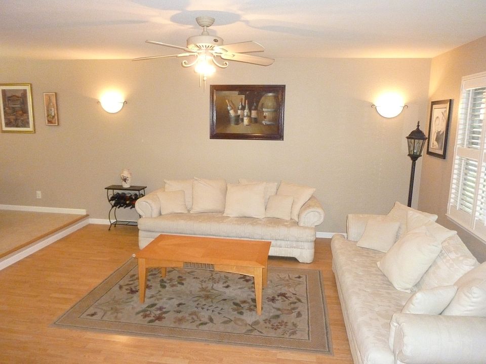 2nd image of 464 Grantwood Ct