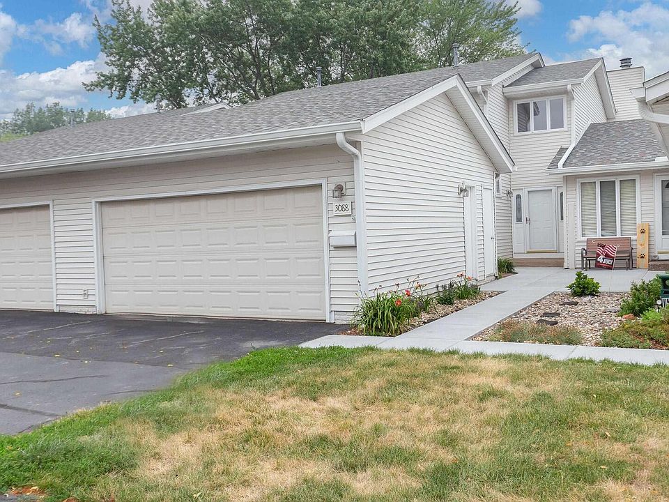 1st image of 3088 Parkwild Dr