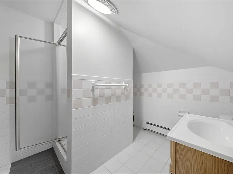 3rd floor bathroom