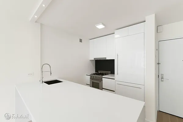 Rented by Kian Realty | media 28