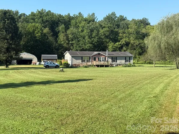 907 Epley Dr, Marion, NC 28752
