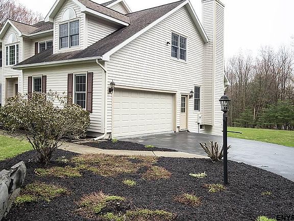 5th image of 30 Riverwind Dr