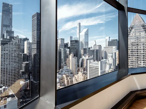 50 United Nations Plaza image 23 of 30