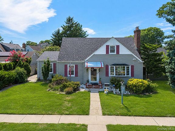 2nd image of 295 Ivy Avenue