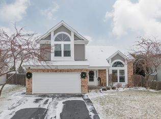 1536 Stockton Ln, Crystal Lake, IL 60014