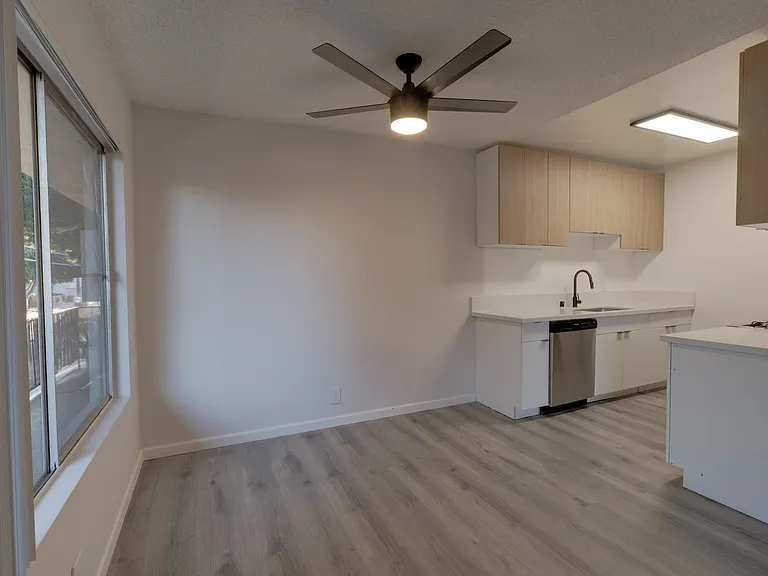 1301 Michigan Ave — Photo 3