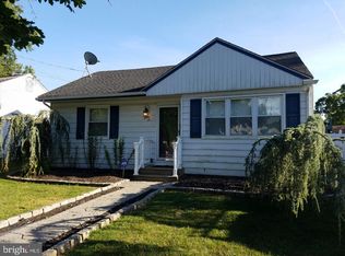36 Farnsworth Ave, Maple Shade, NJ 08052