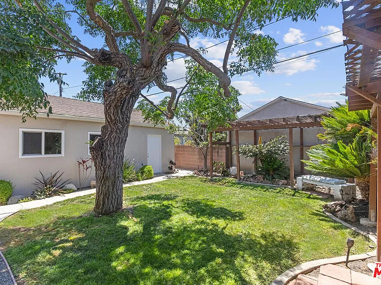 11169 Orville St — Photo 38