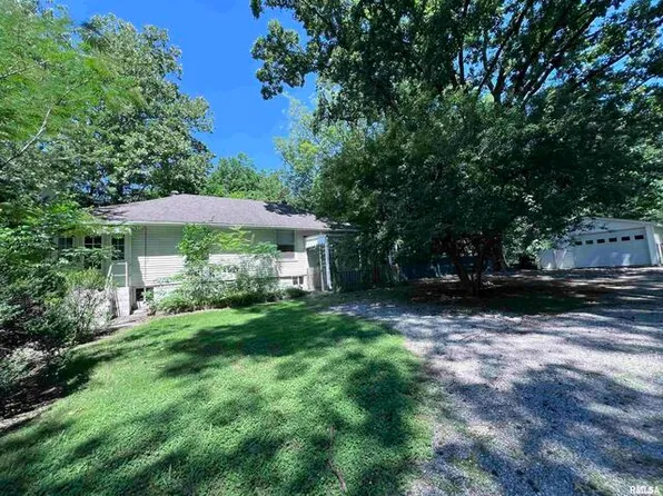 1312 W Sycamore St, Carbondale, IL 62901