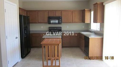 4th image of 1129 Echo Beach Ave