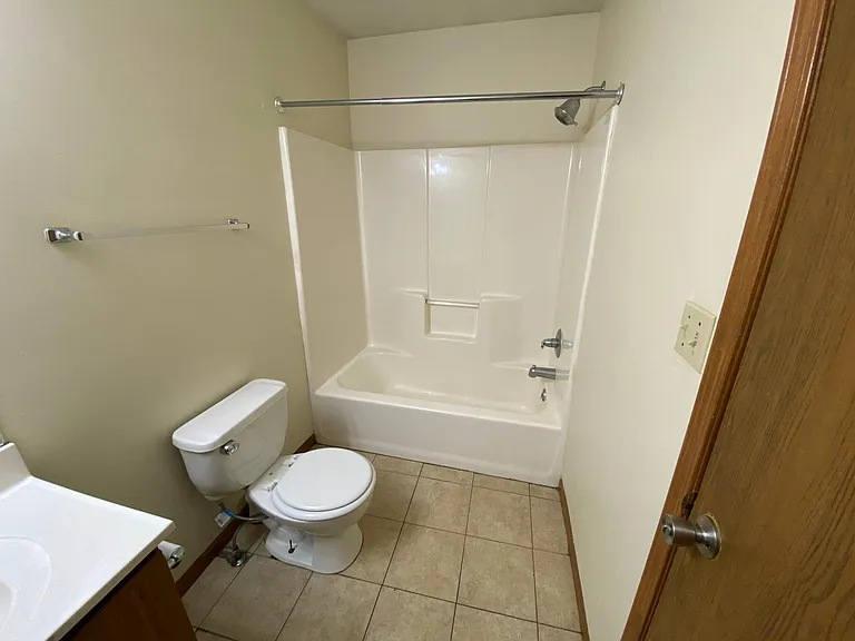 668 E Buchtel Ave #668 — Photo 20