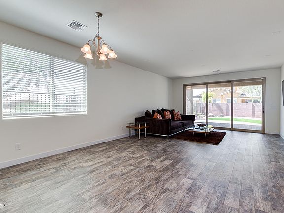 3rd image of 2532 W Moura Dr
