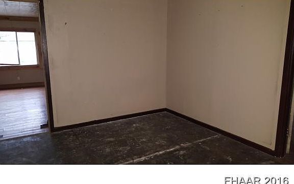 5th image of 1710 Fairview Dr