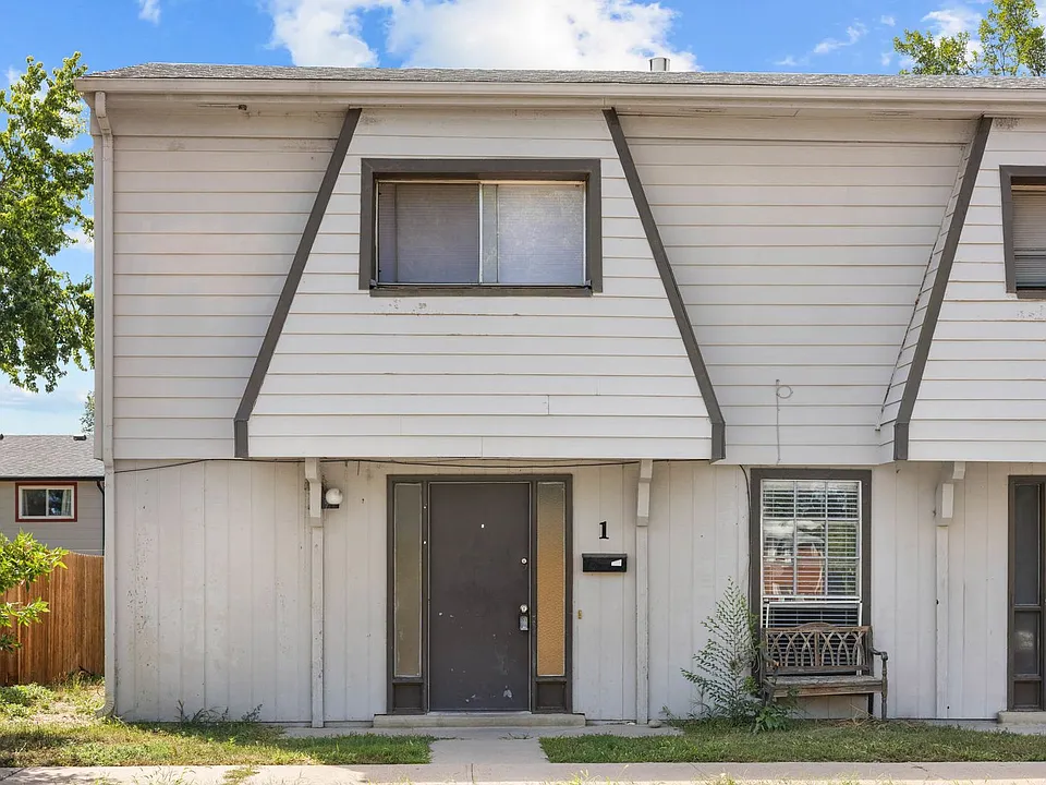 1303 South Coffman