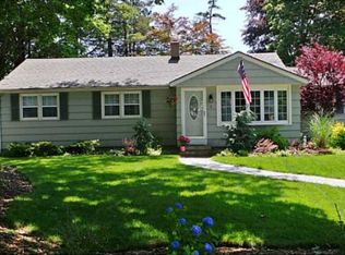 4 Baron Ct, Warwick, RI 02888