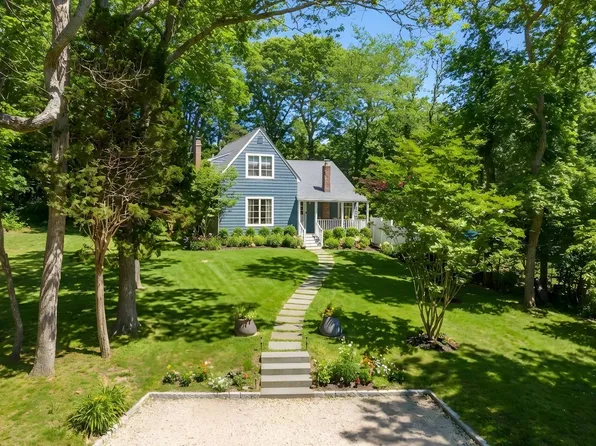 117 Squaw Rd, East Hampton, NY 11937