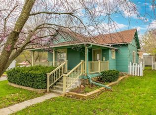 152 S Terrace Ave, Liberty, MO 64068