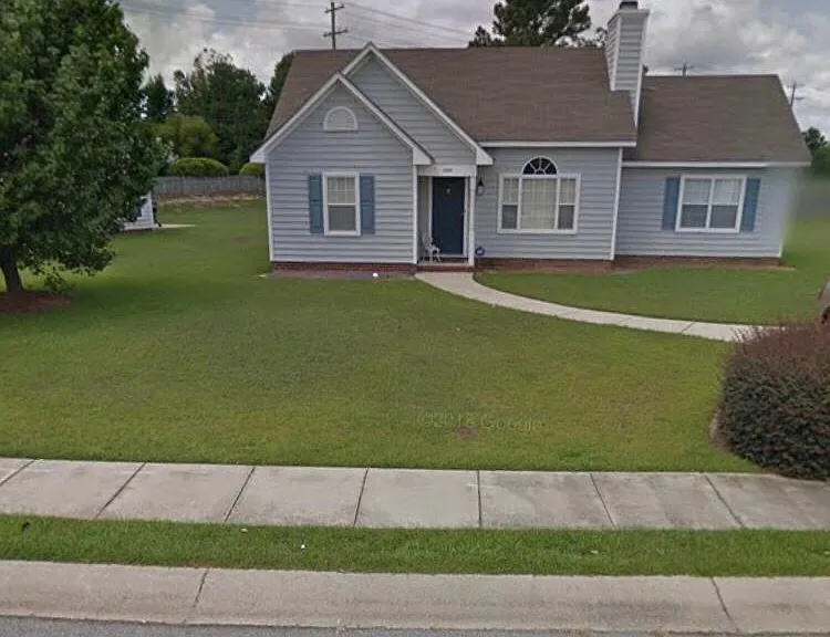 1504 Greys Mill Rd — Photo 1