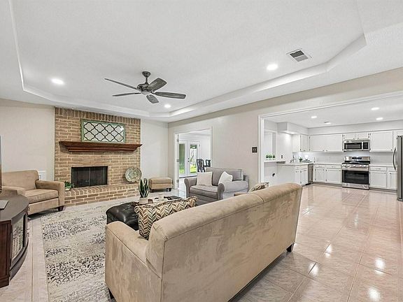 2nd image of 18015 Forest Cedars Dr