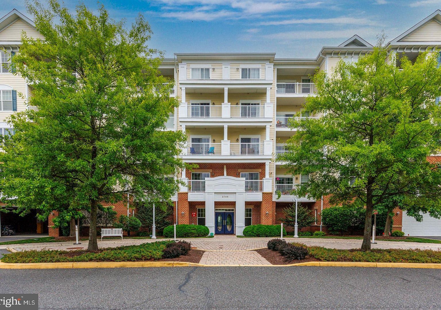 2700 Willow Oak Dr APT 411B