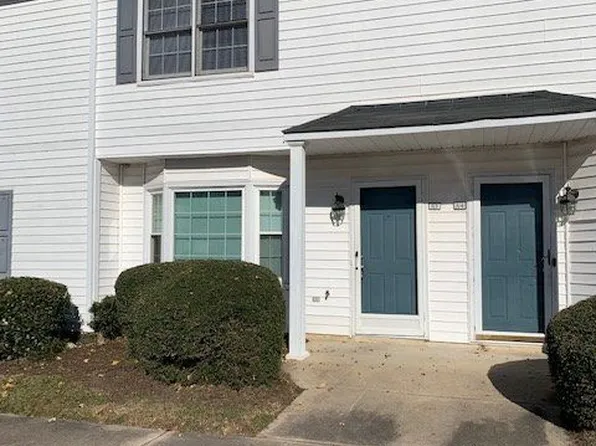 3800 Sterling Pointe Dr, Winterville, NC 28590