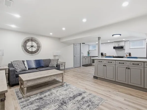 27 Aldborough Ave, Saint Thomas, ON N5R 4S8