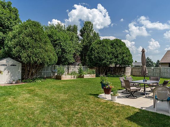 4th image of 2608 N Wuthering Hills Dr