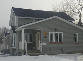 225 Berkey St, Maynard, IA 50655