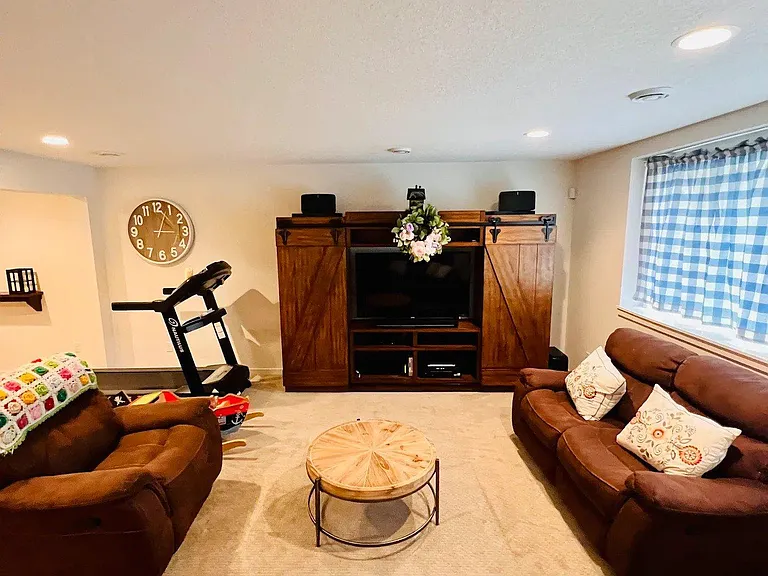 14453 Binger Ct — Photo 36