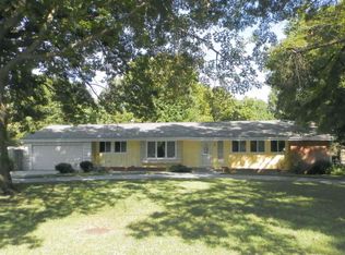 7 N Willowdell Dr, Mulvane, KS 67110