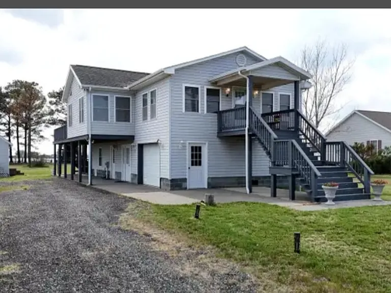2508 Old House Point Rd — Photo 3