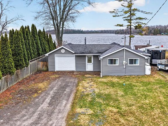 4th image of 252 Lake Rd