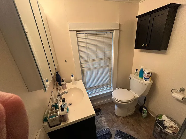 414 E Marshall St — Photo 26