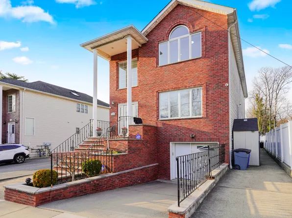 151a Waterbury Avenue image 2 of 33