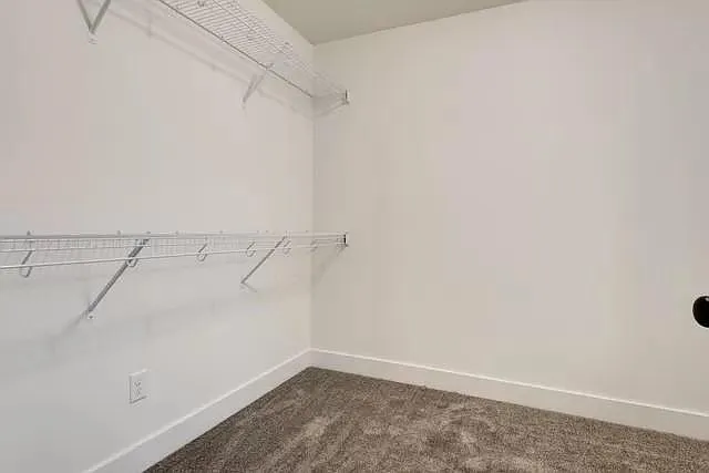 3 bed, 2.5 bath, 1500 sqft, $1,895 — Photo 3