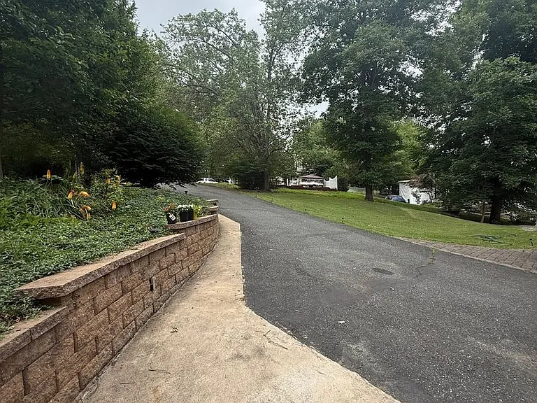 127 Pilgrim Cv — Photo 25