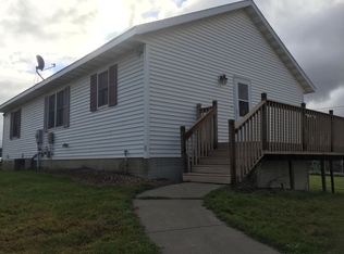 590 County Rd N, Hudson, WI 54016