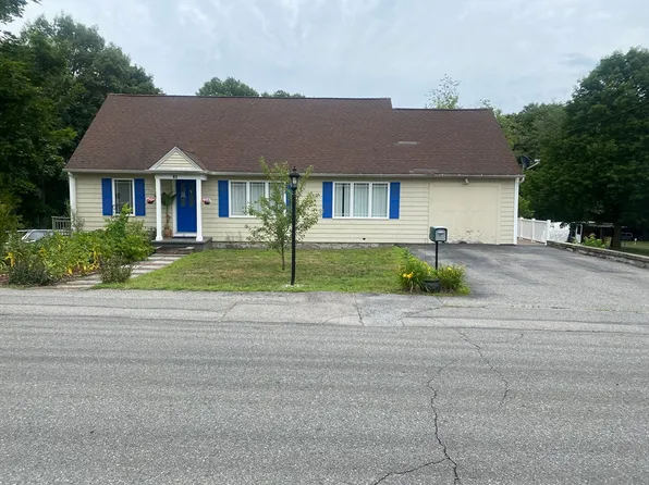81 Clark Ave, Dracut, MA 01826