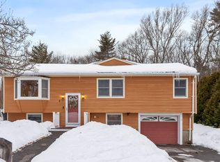 7 Brentwood Avenue, Salem, NH 03079